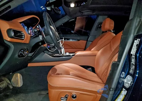 2023 Maserati Levante z USA, uszkodzony, nr VIN NULL